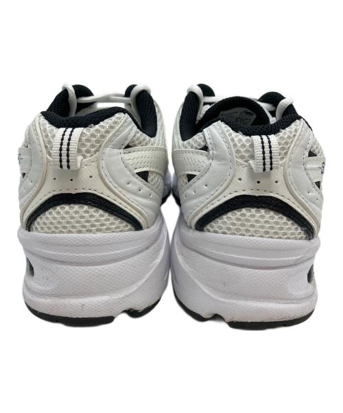 NEW BALANCE（ニューバランス）NEW BALANCE (ニューバランス) ローカットスニーカー ブラック×ホワイト サイズ:25の古着・服飾アイテム