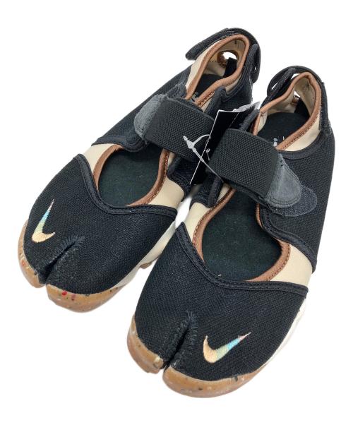 NIKE（ナイキ）NIKE (ナイキ) カジュアルシューズ ブラック×ホワイト サイズ:24の古着・服飾アイテム