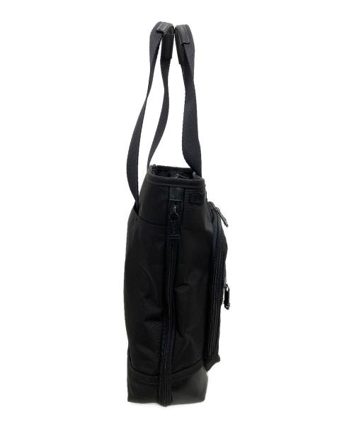 TUMI（トゥミ）TUMI (トゥミ) イースト・ウエスト・バッグ ブラックの古着・服飾アイテム