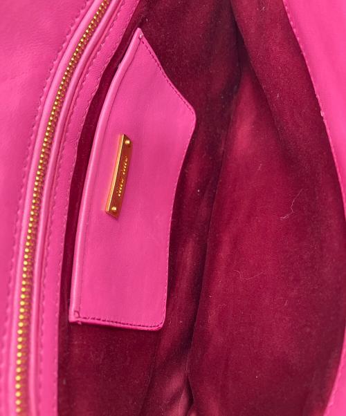 MIU MIU（ミュウミュウ）MIU MIU (ミュウミュウ) マテラッセ2WAYクラッチバッグ ショッキングピンクの古着・服飾アイテム