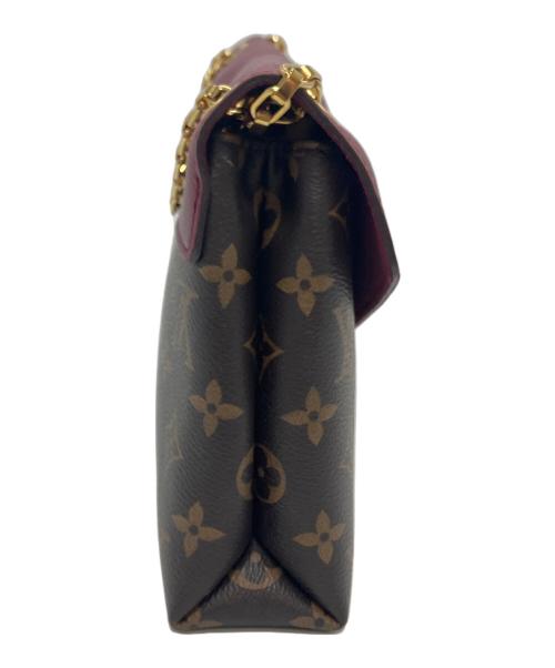 LOUIS VUITTON（ルイ ヴィトン）LOUIS VUITTON (ルイ ヴィトン) モノグラムパラス・チェーンショルダーバッグ ブラウン×レッドの古着・服飾アイテム
