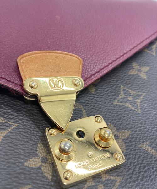 LOUIS VUITTON（ルイ ヴィトン）LOUIS VUITTON (ルイ ヴィトン) モノグラムパラス・チェーンショルダーバッグ ブラウン×レッドの古着・服飾アイテム
