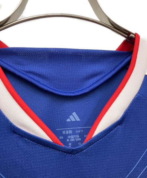 adidas（アディダス）adidas (アディダス) 2026年日本代表ホームサッカーユニフォーム ブルー×ホワイト サイズ:2XLの古着・服飾アイテム