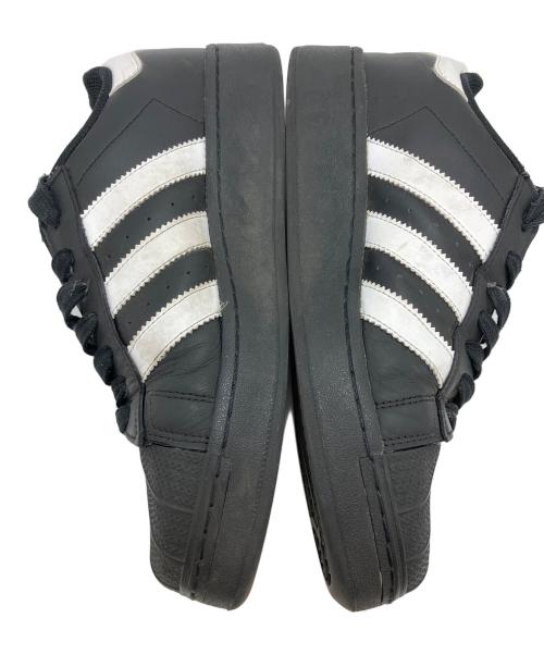 adidas（アディダス）adidas (アディダス) ローカットスニーカー ブラック サイズ:27の古着・服飾アイテム