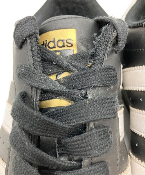 adidas（アディダス）adidas (アディダス) ローカットスニーカー ブラック サイズ:27の古着・服飾アイテム