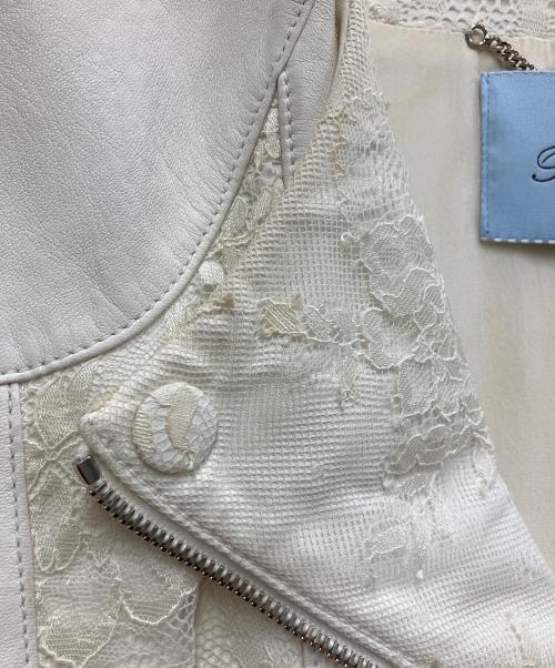 BLUMARINE（ブルマリン）BLUMARINE (ブルマリン) レースレザージャケット ホワイト サイズ:40の古着・服飾アイテム