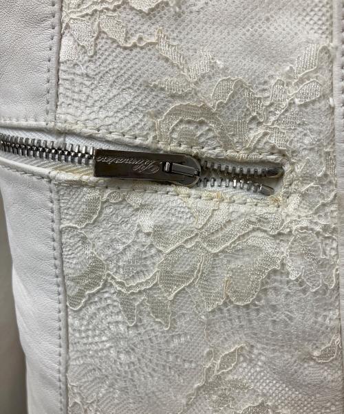 BLUMARINE（ブルマリン）BLUMARINE (ブルマリン) レースレザージャケット ホワイト サイズ:40の古着・服飾アイテム