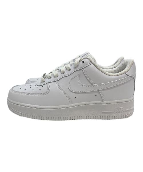 NIKE（ナイキ）NIKE (ナイキ) ローカットスニーカー ホワイト サイズ:23.5の古着・服飾アイテム