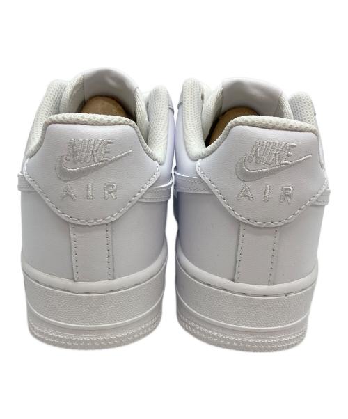 NIKE（ナイキ）NIKE (ナイキ) ローカットスニーカー ホワイト サイズ:23.5の古着・服飾アイテム