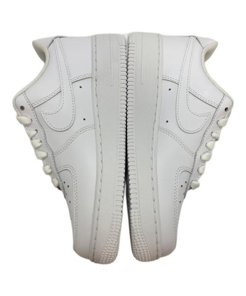 NIKE（ナイキ）NIKE (ナイキ) ローカットスニーカー ホワイト サイズ:23.5の古着・服飾アイテム