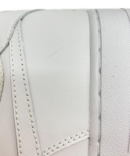 NIKE（ナイキ）NIKE (ナイキ) ローカットスニーカー ホワイト サイズ:27.5の古着・服飾アイテム