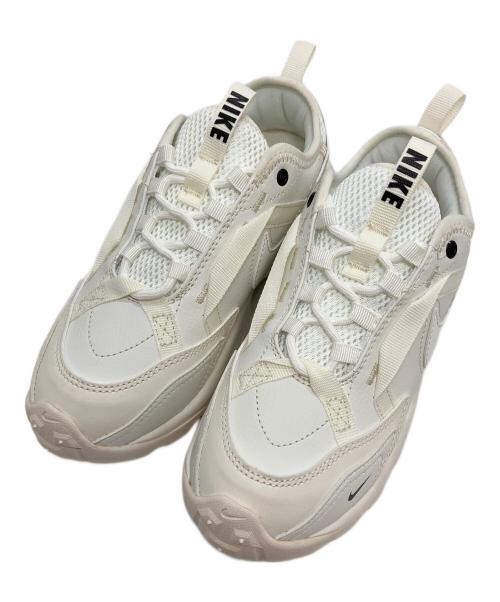 NIKE（ナイキ）NIKE (ナイキ) ローカットスニーカー ホワイト サイズ:23.5の古着・服飾アイテム