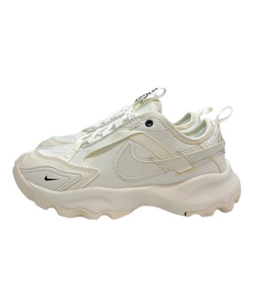 NIKE（ナイキ）NIKE (ナイキ) ローカットスニーカー ホワイト サイズ:23.5の古着・服飾アイテム