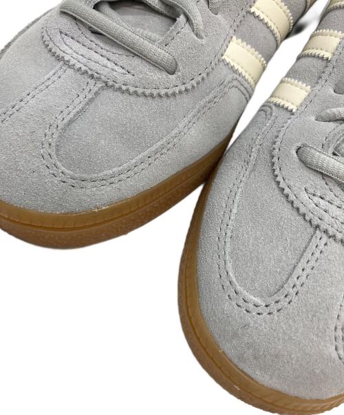 adidas Originals（アディダスオリジナル）adidas originals (アディダスオリジナル) ローカットスニーカー グレー×ホワイト サイズ:24の古着・服飾アイテム