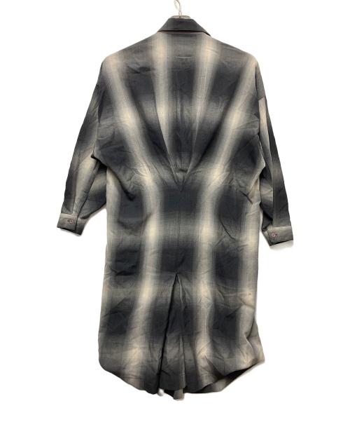 ISSEY MIYAKE（イッセイミヤケ）ISSEY MIYAKE (イッセイミヤケ) セットアップ グレー サイズ:不明の古着・服飾アイテム