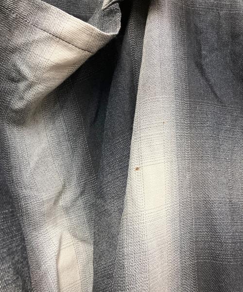 ISSEY MIYAKE（イッセイミヤケ）ISSEY MIYAKE (イッセイミヤケ) セットアップ グレー サイズ:不明の古着・服飾アイテム