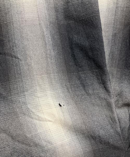 ISSEY MIYAKE（イッセイミヤケ）ISSEY MIYAKE (イッセイミヤケ) セットアップ グレー サイズ:不明の古着・服飾アイテム