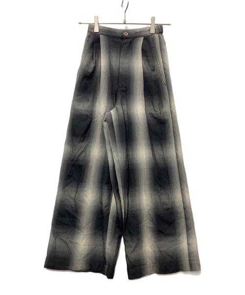 ISSEY MIYAKE（イッセイミヤケ）ISSEY MIYAKE (イッセイミヤケ) セットアップ グレー サイズ:不明の古着・服飾アイテム