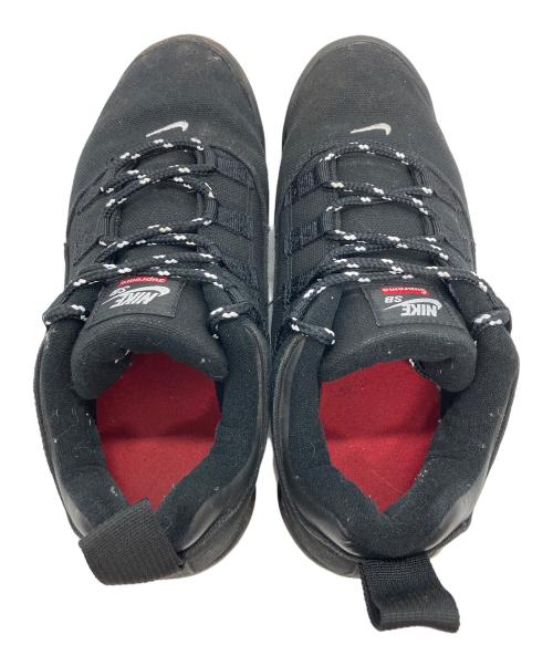 NIKE（ナイキ）NIKE (ナイキ) Supreme (シュプリーム) SB ダーウィン ロー Supreme Black スニーカー ブラック、ホワイト、レッド サイズ:25.5の古着・服飾アイテム