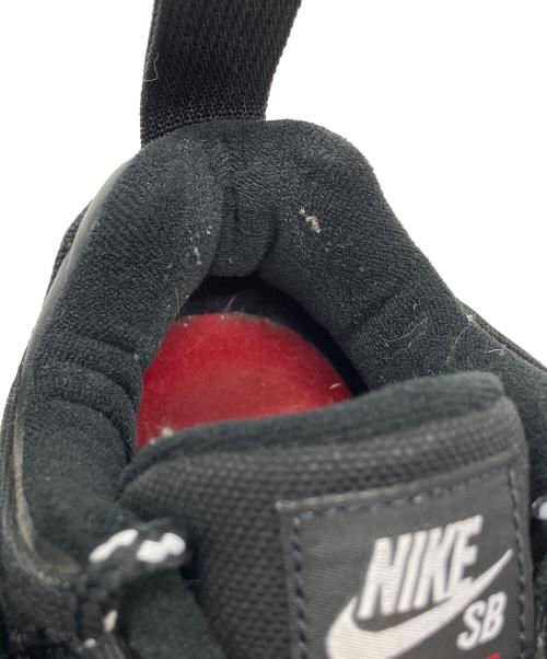 NIKE（ナイキ）NIKE (ナイキ) Supreme (シュプリーム) SB ダーウィン ロー Supreme Black スニーカー ブラック、ホワイト、レッド サイズ:25.5の古着・服飾アイテム