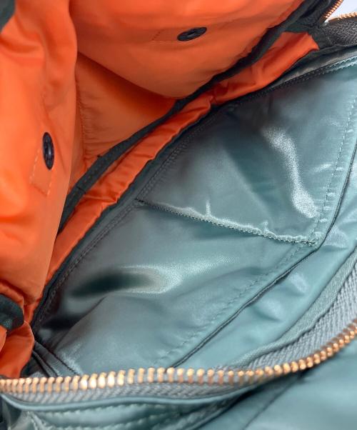 PORTER（ポーター）PORTER (ポーター) DAYPACK(L) カーキ×オレンジの古着・服飾アイテム