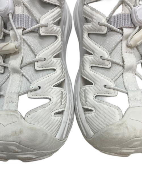 HOKAONEONE（ホカオネオネ）HOKAONEONE (ホカオネオネ) スポーツサンダル ホワイト サイズ:24.5ｃｍの古着・服飾アイテム