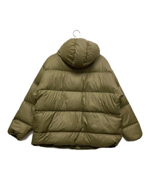 WHITE MOUNTAINEERING（ホワイトマウンテ二アニング）WHITE MOUNTAINEERING (ホワイトマウンテ二アニング) TAION (タイオン) リバーシブル ダウン パーカ オリーブ サイズ:XLの古着・服飾アイテム