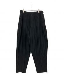 ISSEY MIYAKE（イッセイミヤケ）の古着「プリーツパンツ」｜ブラック
