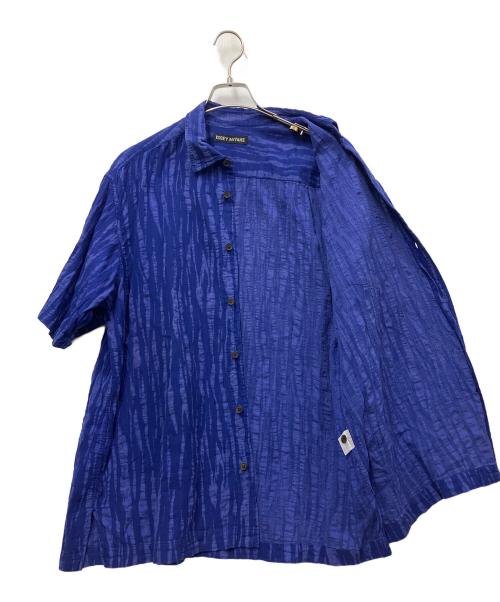 ISSEY MIYAKE（イッセイミヤケ）ISSEY MIYAKE (イッセイミヤケ) 半袖シャツ ブルー サイズ:Lの古着・服飾アイテム