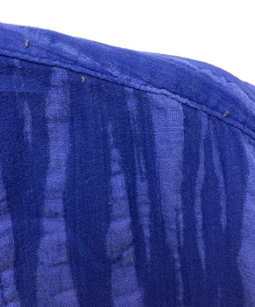 ISSEY MIYAKE（イッセイミヤケ）ISSEY MIYAKE (イッセイミヤケ) 半袖シャツ ブルー サイズ:Lの古着・服飾アイテム