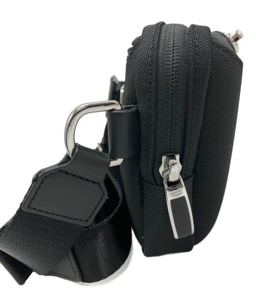 TUMI（トゥミ）TUMI (トゥミ) メッシーナユーティリティポーチ ブラックの古着・服飾アイテム