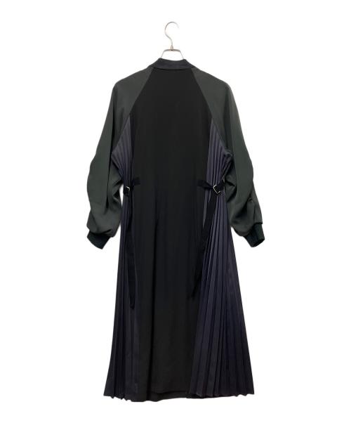 OSMOSIS loaf（オズモーシスロフ）OSMOSIS loaf (オズモーシスロフ) コート グレー×ブラック サイズ:FREEの古着・服飾アイテム