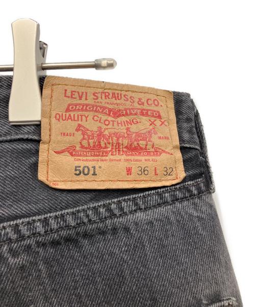 LEVI'S（リーバイス）LEVI'S (リーバイス) 先染ブラックデニム ダークグレー サイズ:36の古着・服飾アイテム