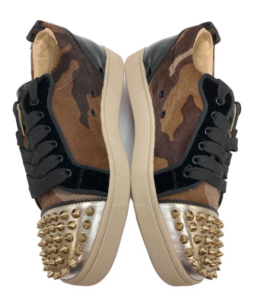 Christian Louboutin（クリスチャン・ルブタン）Christian Louboutin (クリスチャン・ルブタン) スタッズ付ローカットスニーカー ブラウン×ブラック サイズ:35の古着・服飾アイテム