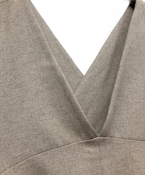 LOISIR（ロワズィール）LOISIR (ロワズィール) ネックジャンパースカート ベージュ サイズ:FREEの古着・服飾アイテム