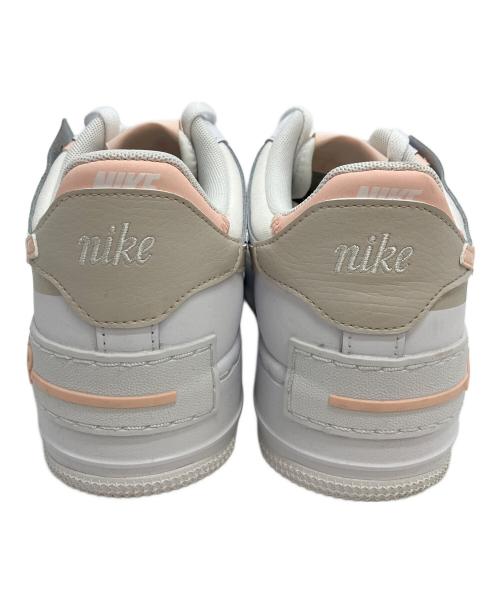 NIKE（ナイキ）NIKE (ナイキ) エア フォース1シャドウスニーカー ホワイト×ピンク サイズ:25の古着・服飾アイテム