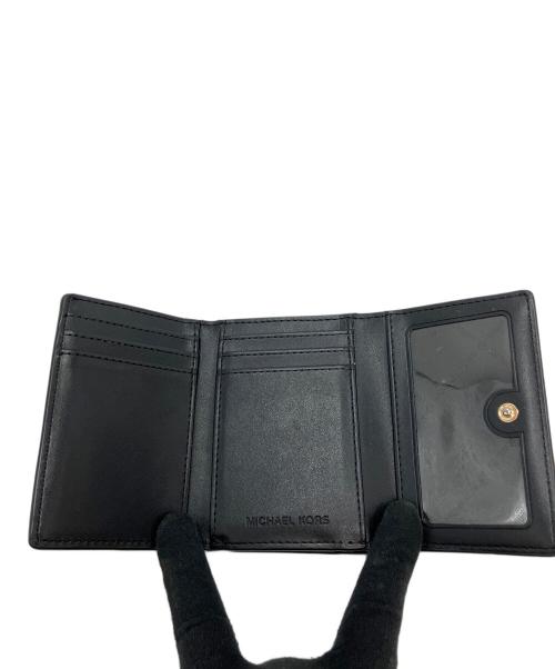 MICHAEL KORS（マイケルコース）MICHAEL KORS (マイケルコース) コンパクトウォレットミディアム ブラックの古着・服飾アイテム