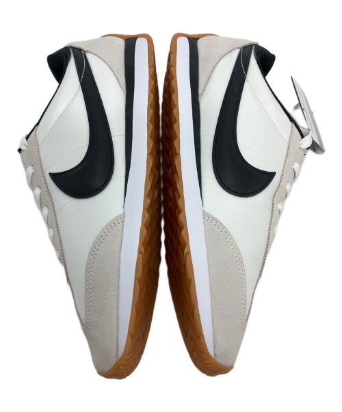 NIKE（ナイキ）NIKE (ナイキ) ローカットスニーカー ホワイト×ベージュ×ブラック サイズ:27.5の古着・服飾アイテム