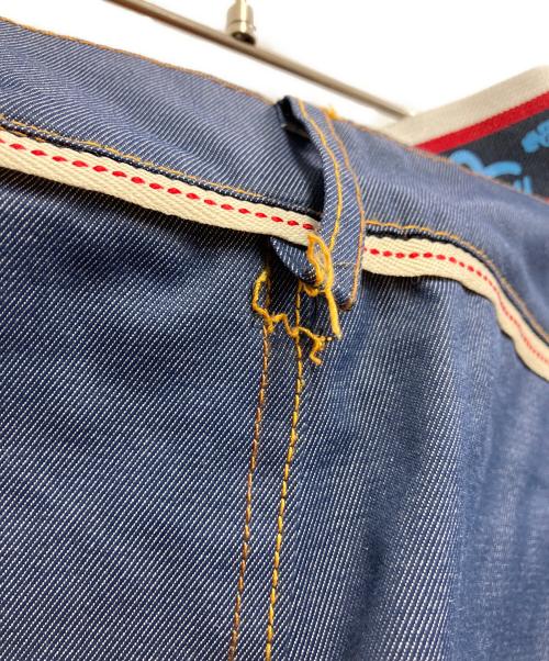 EVISU（エヴィス）EVISU (エヴィス) デニムパンツ ブルー サイズ:33の古着・服飾アイテム