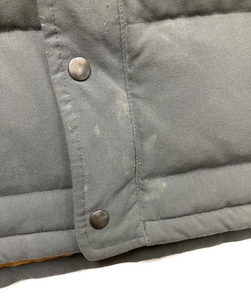 Patagonia（パタゴニア）Patagonia (パタゴニア) ビビー・ダウン・ベスト グレー×ブラウン サイズ:Sの古着・服飾アイテム