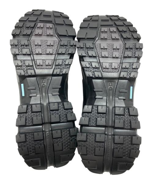 on（オン）On (オン) CLOUDROCK MID WATERPROOF (クラウドロック ミッド ウォータープルーフ) ブラック サイズ:26の古着・服飾アイテム