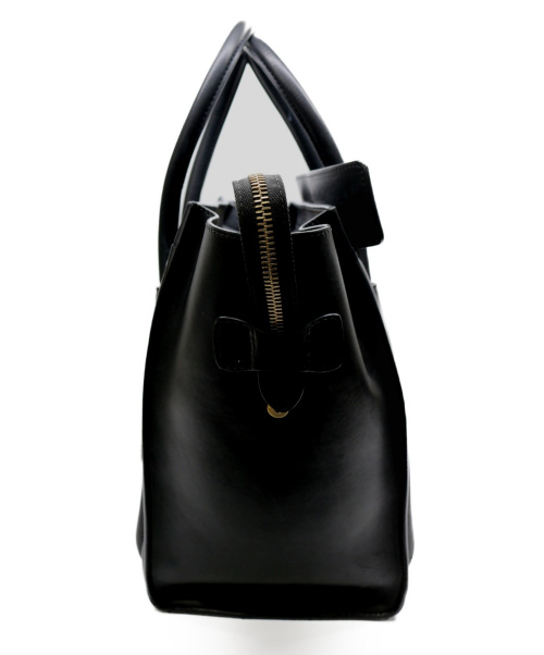 CELINE（セリーヌ）CELINE (セリーヌ) ハンドバッグ アイボリー×ブラック ラゲージミニショッパー 0162の古着・服飾アイテム