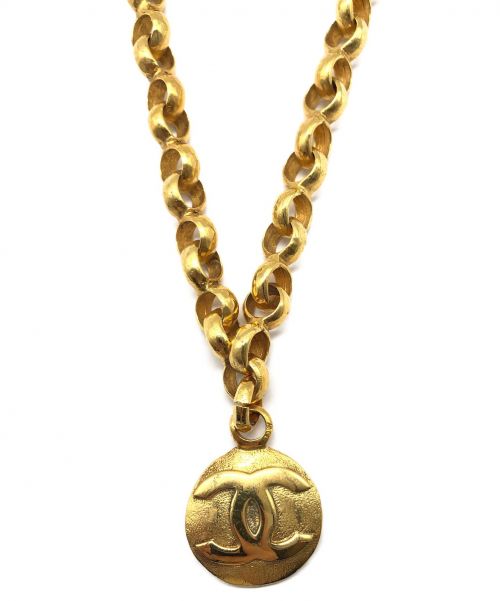 CHANEL（シャネル）CHANEL (シャネル) ココマークプレートネックレス ゴールドの古着・服飾アイテム