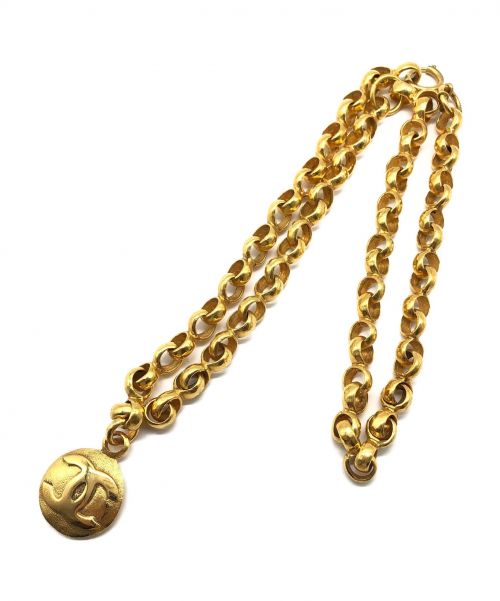 CHANEL（シャネル）CHANEL (シャネル) ココマークプレートネックレス ゴールドの古着・服飾アイテム