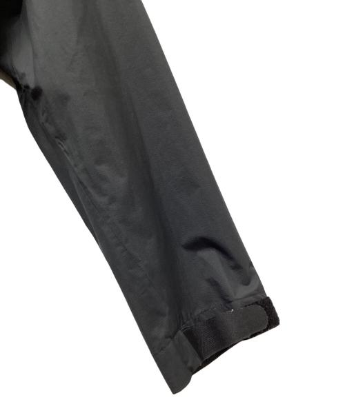 F.C.Real Bristol（エフシーレアルブリストル）F.C.Real Bristol (エフシーレアルブリストル) RAIN JACKET ブラック サイズ:Mの古着・服飾アイテム