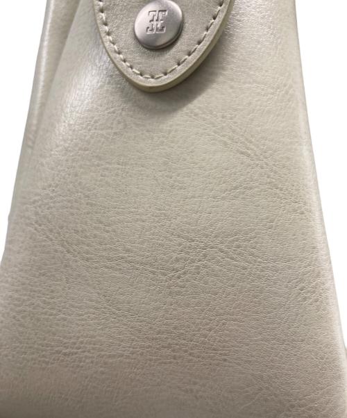 FOLNUA（フォルニュア）FOLNUA (フォルニュア) ハンドバッグ グレージュの古着・服飾アイテム