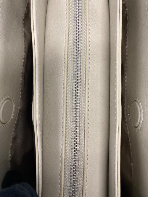 FOLNUA（フォルニュア）FOLNUA (フォルニュア) ハンドバッグ グレージュの古着・服飾アイテム