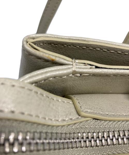 FOLNUA（フォルニュア）FOLNUA (フォルニュア) ハンドバッグ グレージュの古着・服飾アイテム