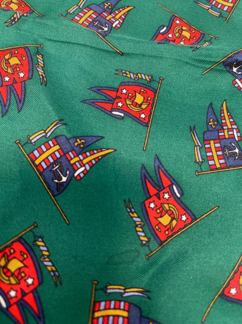 GUCCI（グッチ）GUCCI (グッチ) シルクスカーフ グリーンの古着・服飾アイテム