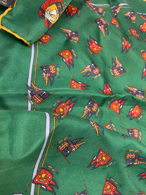 GUCCI（グッチ）GUCCI (グッチ) シルクスカーフ グリーンの古着・服飾アイテム